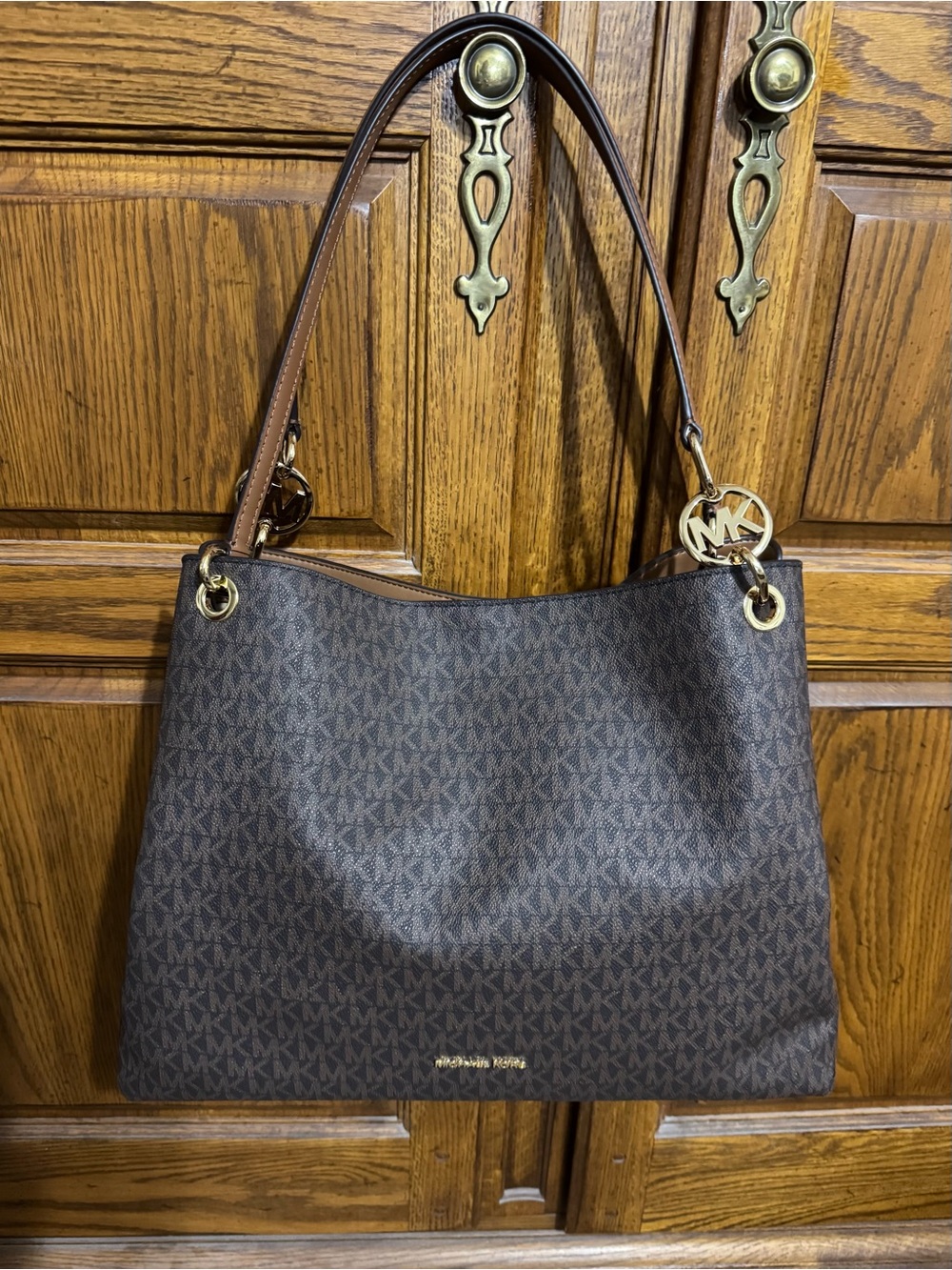 Micheal Kors large shoulder bag